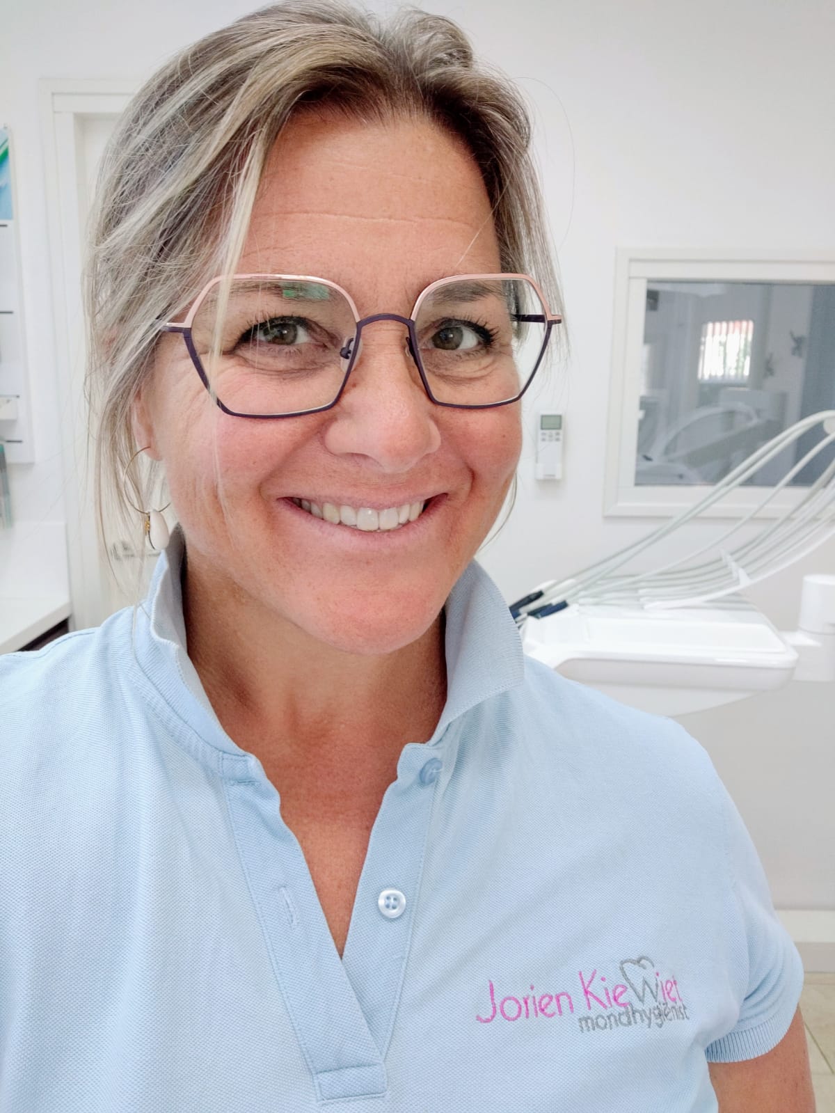 Portret van mondhygiënist Jorien Kiewiet
